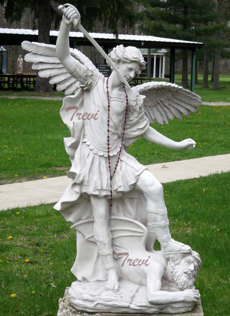 2famous-St.-Michael-sculpture-Trevi-sculpture